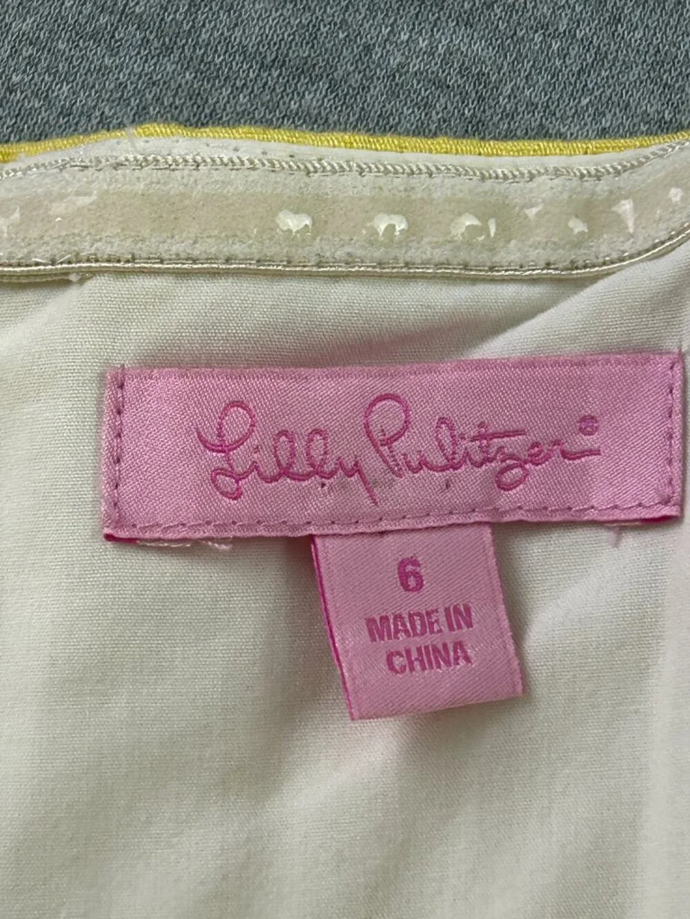 LILLY PULITZER Sz 6 Yellow w/ White Embroidered Flowers Strapless Dress Pockets - Picture 7 of 7